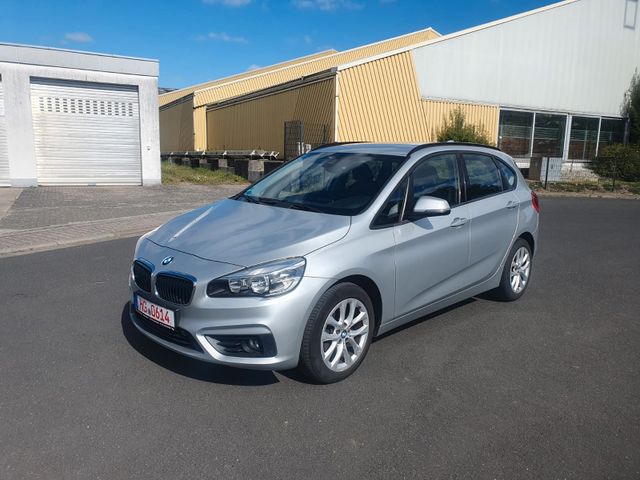 BMW 218