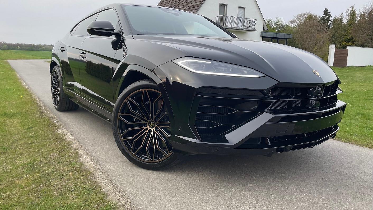 Lamborghini Urus SE+MASSAGE+PANO+23"+B&O+AMBIENTE+PROD.2026
