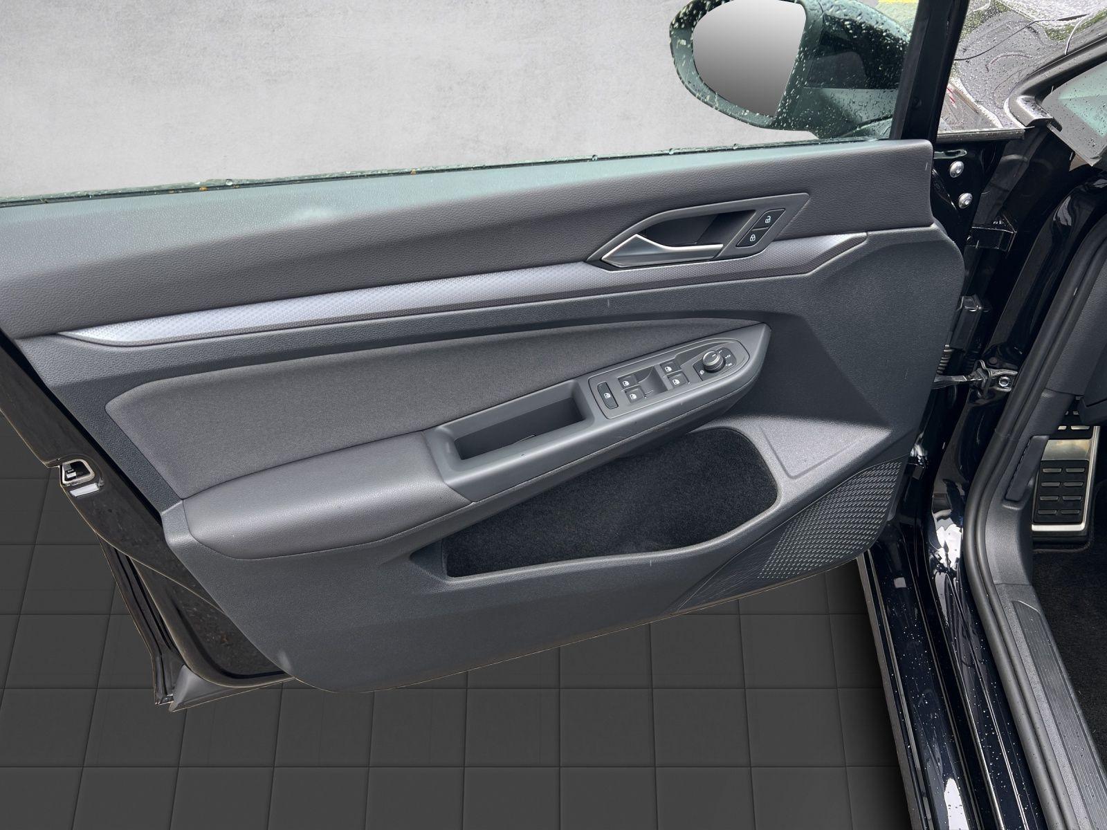Volkswagen Golf VIII Active 1.5 TSI AHK*LED*Kamera*ACC*Navi, миниатюра 16