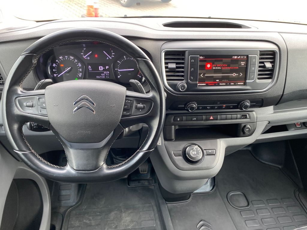 Fahrzeugabbildung Citroën Jumpy M BlueHDi 120 EAT8 Club *AZV*PDC hinten*