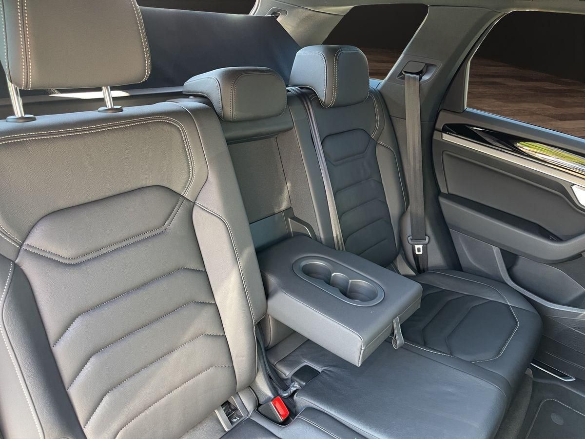 Touareg R-Line 4Motion 3.0 TDI AHK 360° IQ.LIGHT