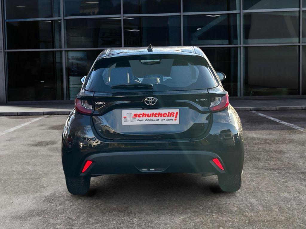 Fahrzeugabbildung Toyota Yaris Hybrid 116 1.5 VVT-i Comfort