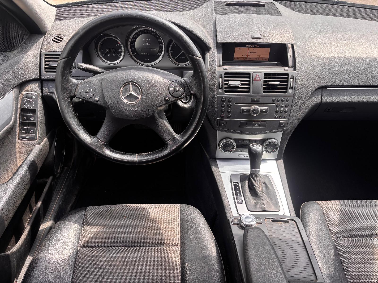 Mercedes-Benz C220 2010 — фото 13