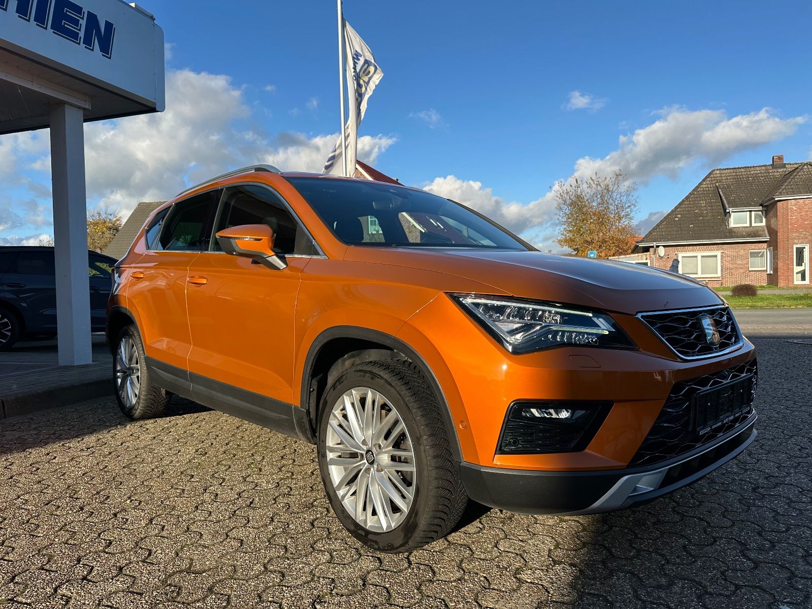 Fahrzeugabbildung SEAT Ateca 1.4 TSI ACT Xcellence Pano/AHK/LED/360°