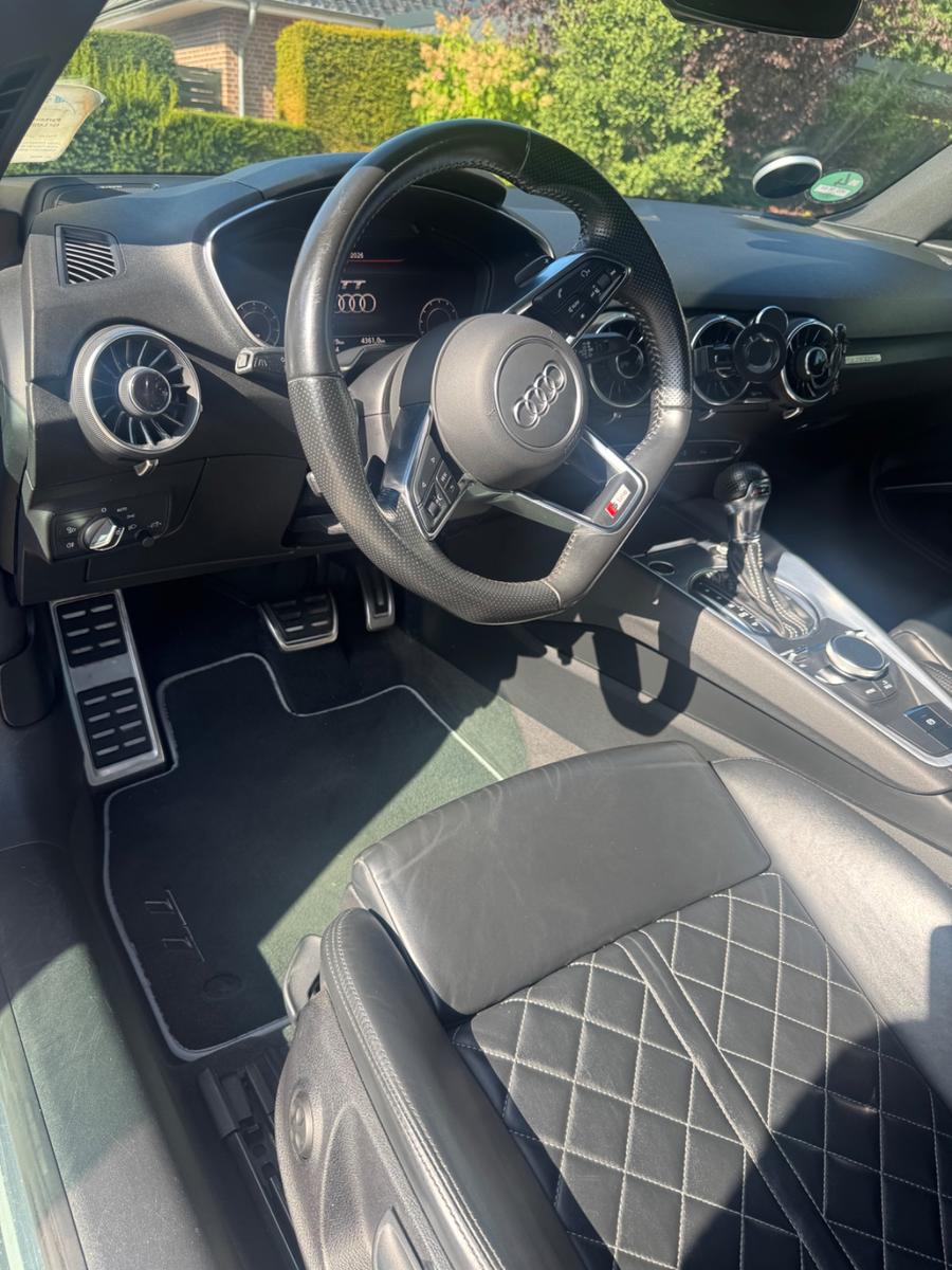 Audi TT Coupe 2.0 TFSI S tronic quattro -