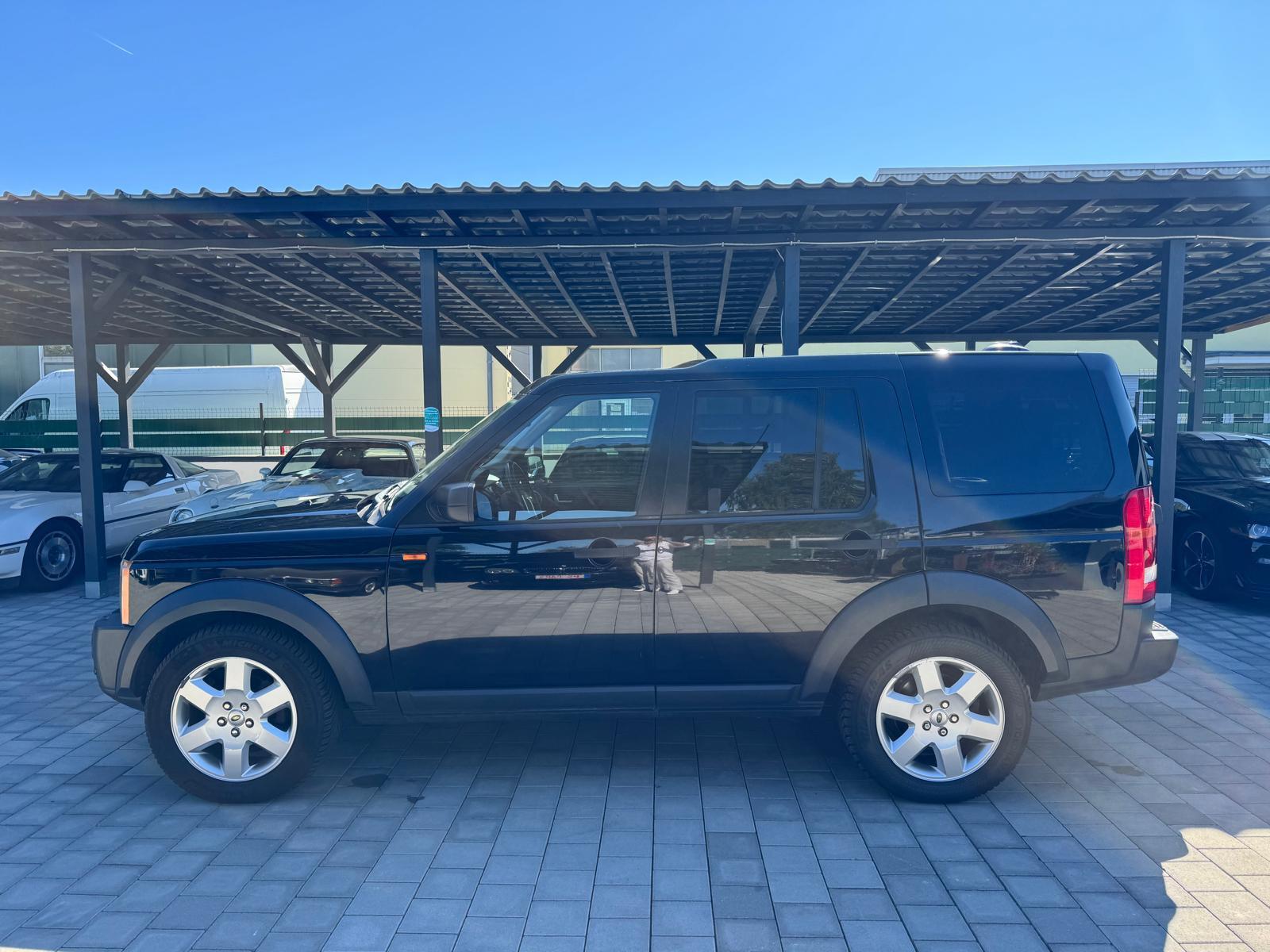 Land Rover Discovery 2006 — rear view