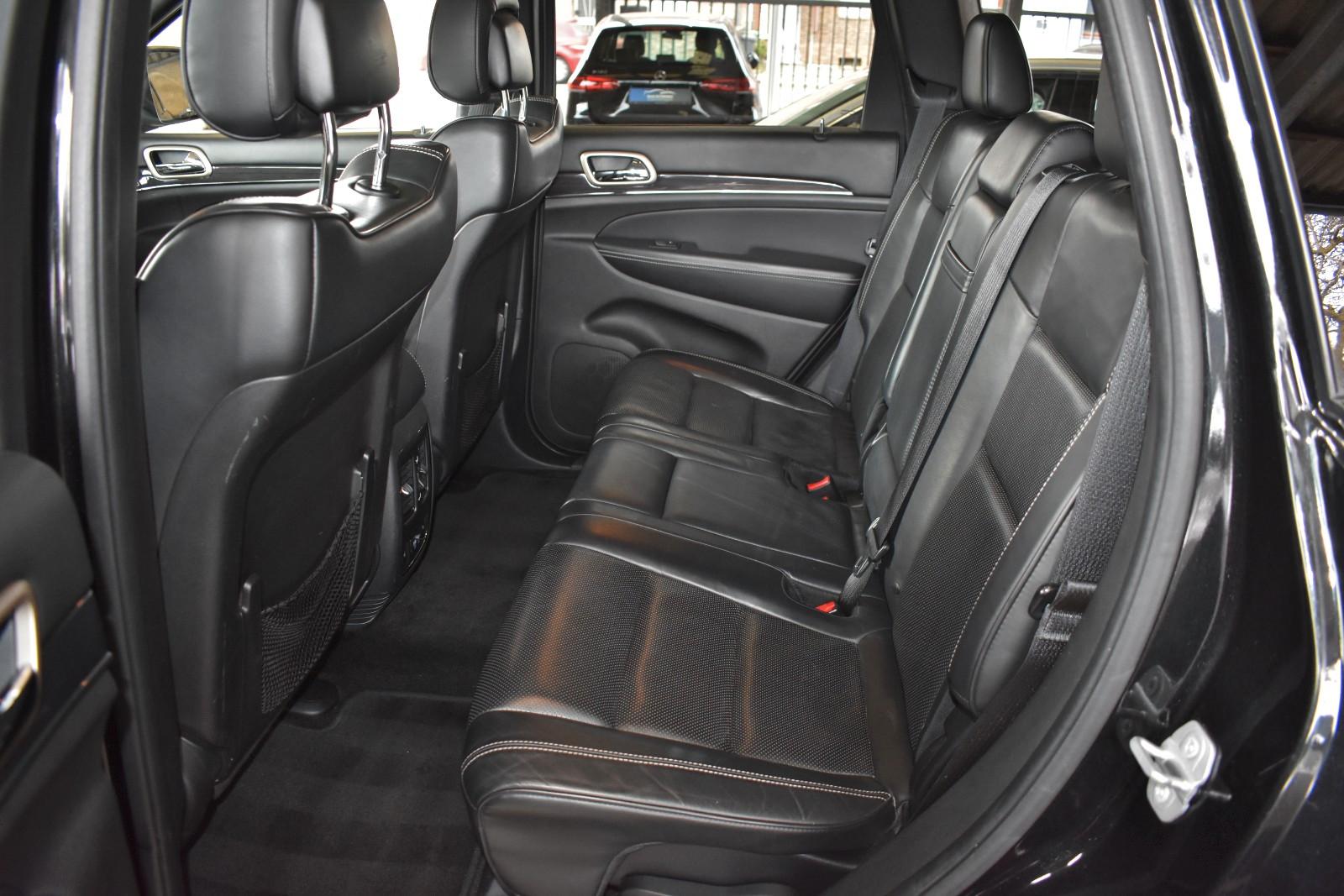 Jeep Grand Cherokee 3.0 CRD Overland | 250 ch | BVA | Toit panoramique | Sièges ventilés | Suspension pneumatique | Attelage | Cuir