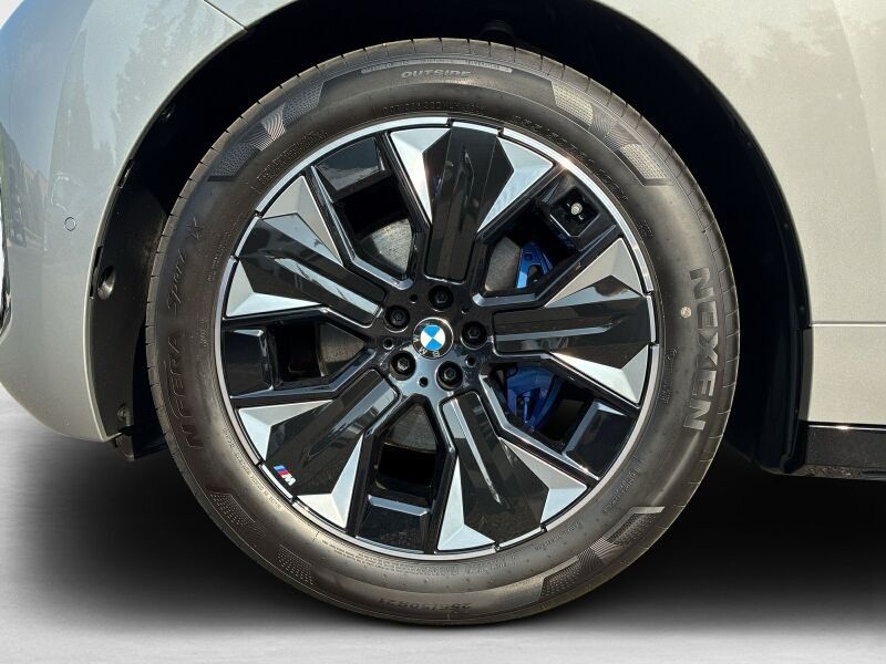 BMW iX xDrive45 M Sportpaket INNOPAKET.AHK.H&K HiFi foto 15