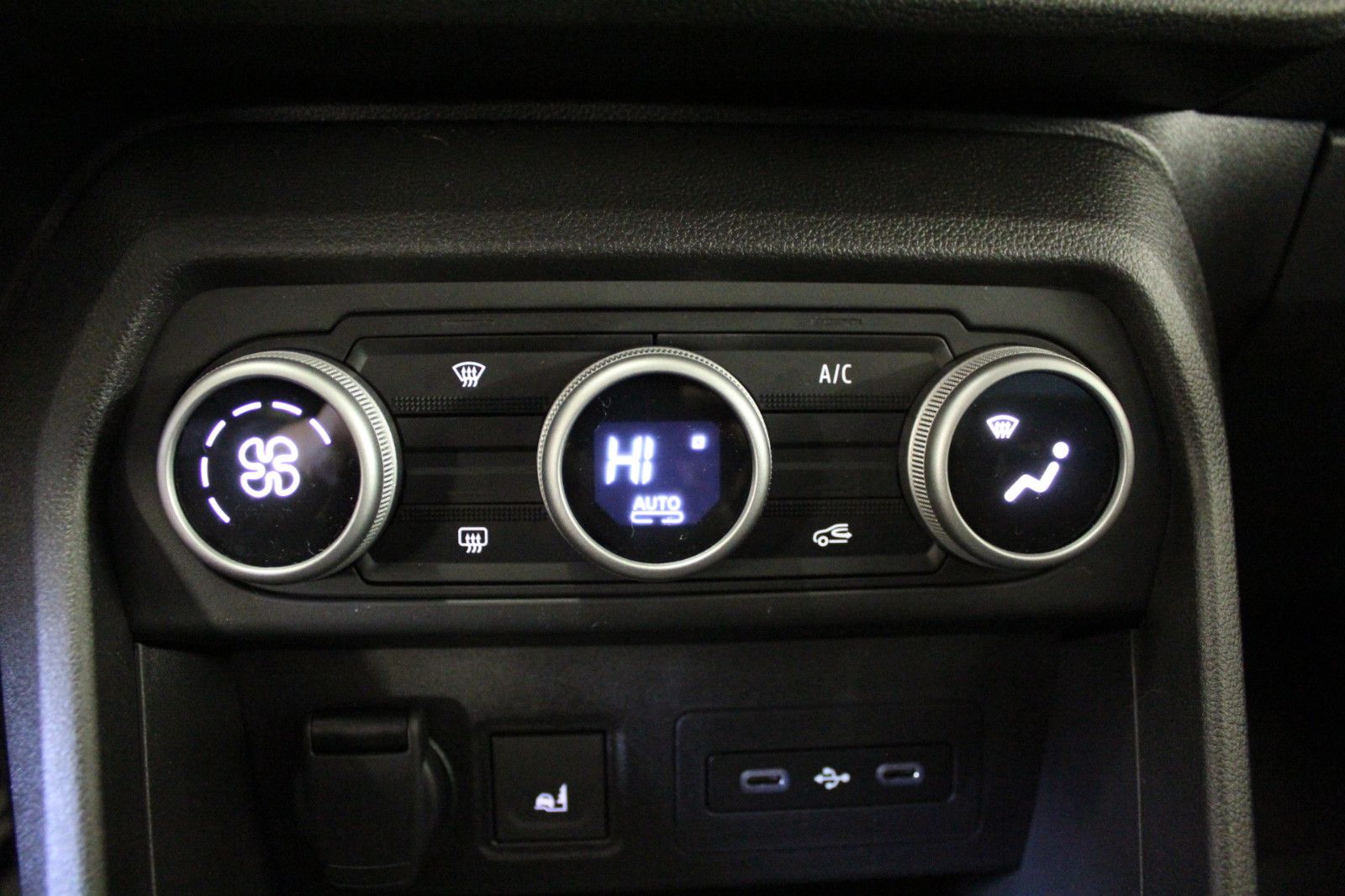 Fahrzeugabbildung Dacia Sandero Stepway TCe 110 Extreme MY 26*Winterpak*