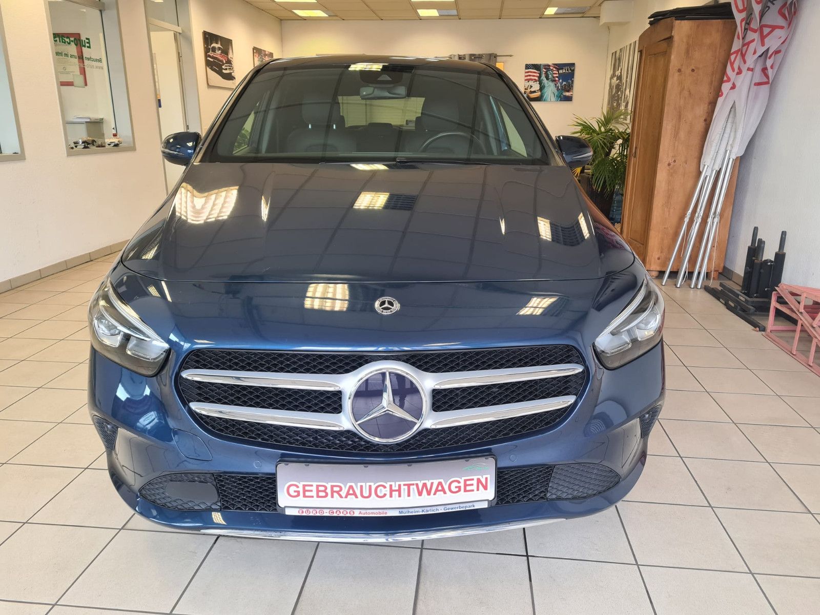 Fahrzeugabbildung Mercedes-Benz B 200 / KAMERA / NAVI / LED / AUTOMATIK