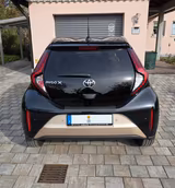 Toyota Aygo X Pulse*Scheckheft*LED*Komfort*SHZ*RCam*ACC - Toyota Aygo (X): Geländewagen