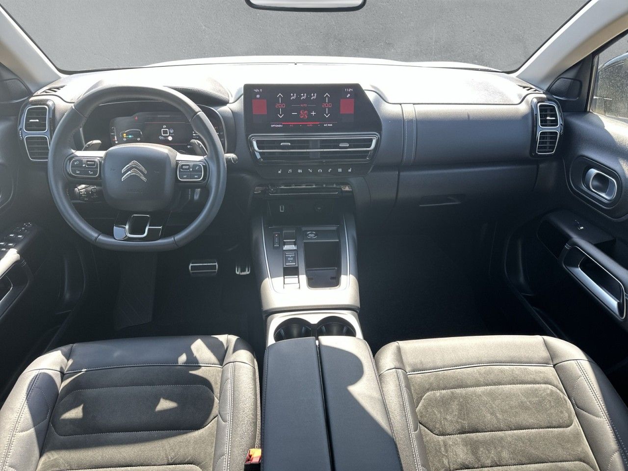 Fahrzeugabbildung Citroën C5 AIRC HYBRID 136 e-DSC6 e-SERIES* - mit KI generiert/bearbeitet