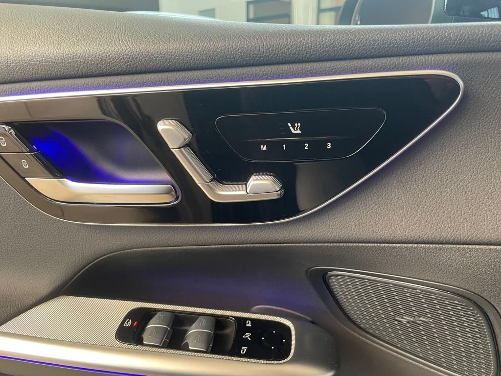 Fahrzeugabbildung Mercedes-Benz GLC 200 4M Avantg. Totwi. AHK Pano 360° LED SHZ