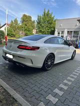 Mercedes-Benz E 220 d Autom. AMG LINE Model 2020 - Mercedes-Benz E 220 Gebrauchtwagen in München