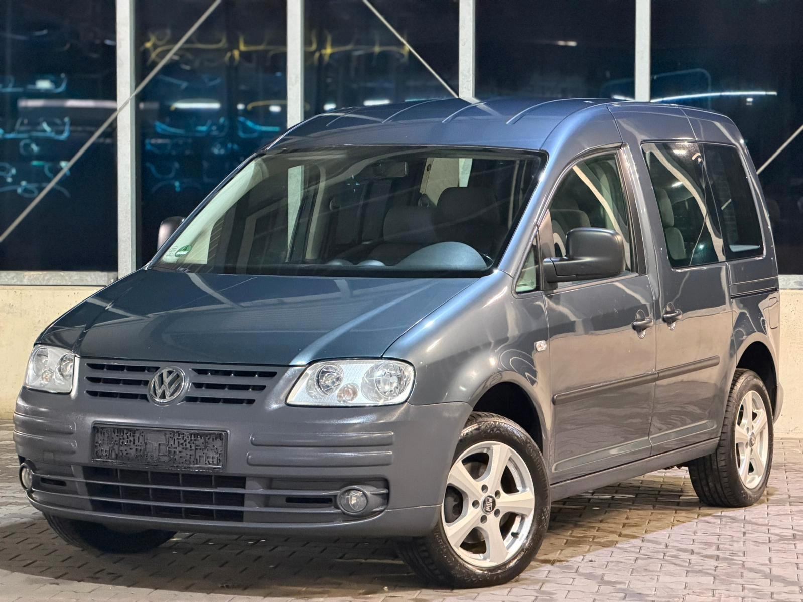 Volkswagen Caddy Life 1.9 TDI Automatik Sitze/Navi/Klima