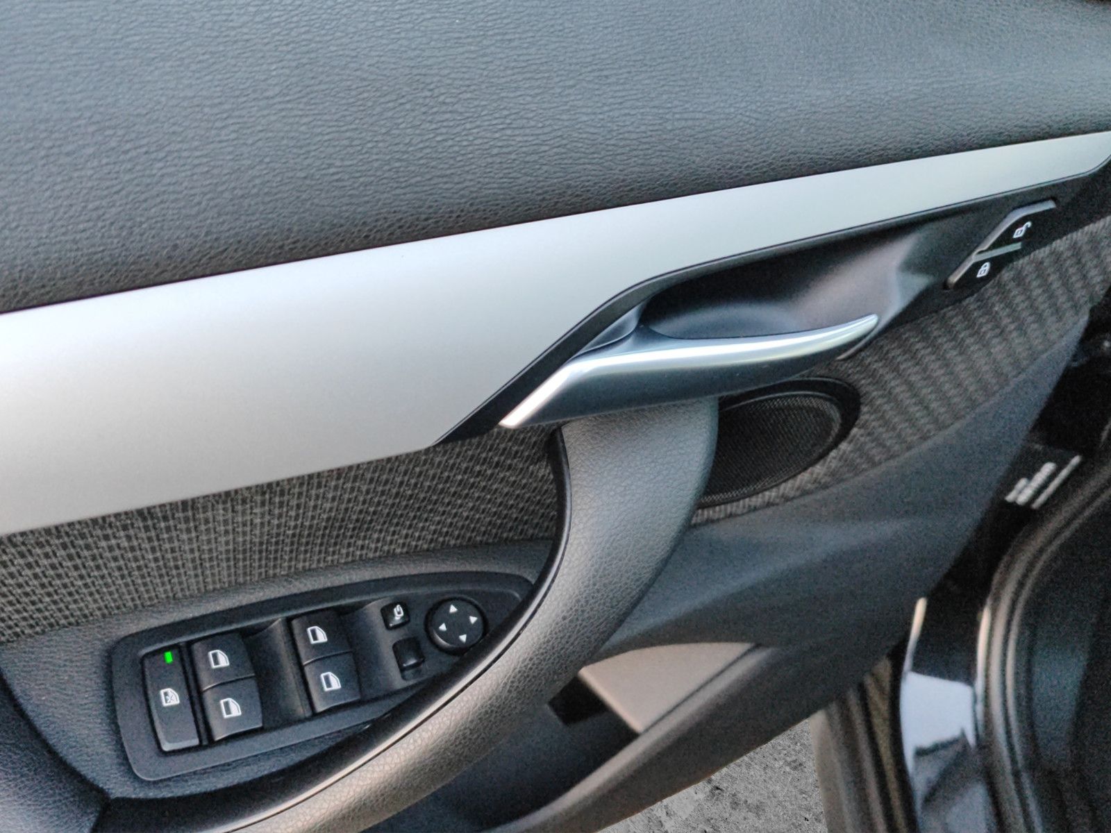 Fahrzeugabbildung BMW X1 sDrive*Kamera*LED*PDC*Temp*