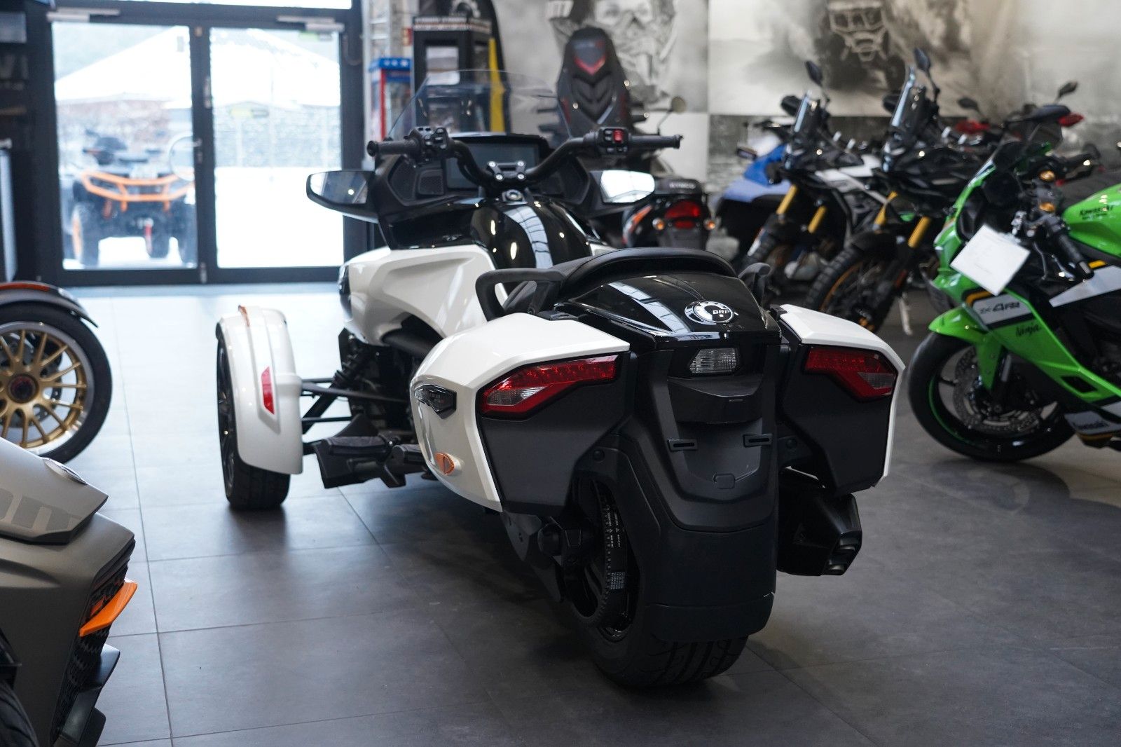 Fahrzeugabbildung Can Am Spyder F3-T weiß *Sonderpreis*
