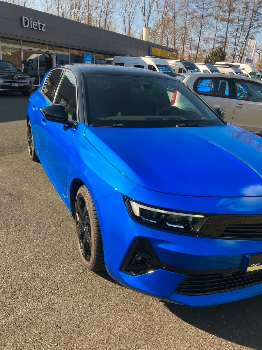 Opel Astra L Lim. 5-trg. Ultimate Paket Plug-in-Hybri imagem 3