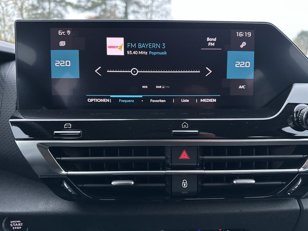 Fahrzeugabbildung Citroën C4 PureTech 130 S&S EAT8 C-Series