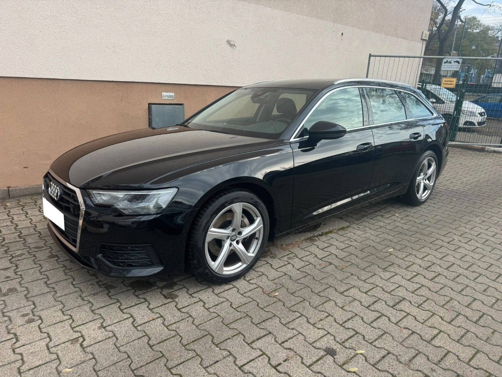 Audi Audi A6 Avant 45 TFSI Leder ACC AHK Sitzheizung.