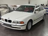 BMW 528i "ATM 30000KM mit Belege von BMW"TOP-ZUSTAND - BMW 528 aus 1996: 528i