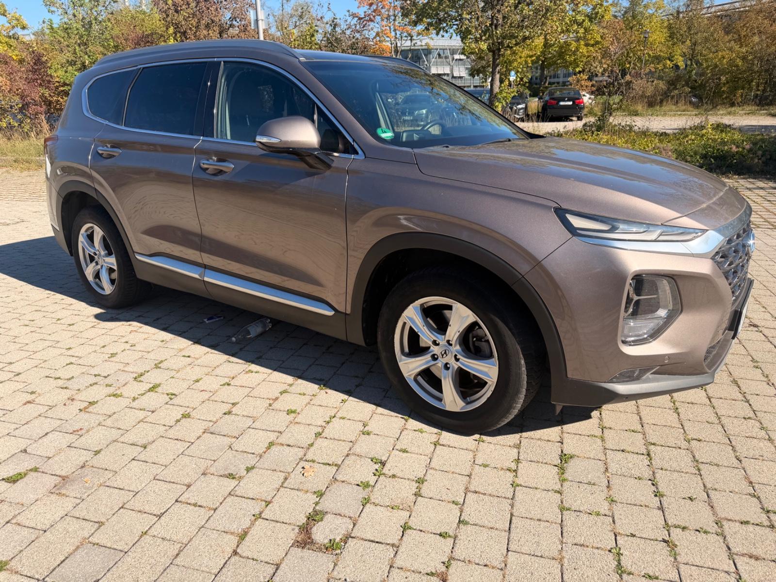 Hyundai Santa Fe Premium 2WD#Voll#Voll
