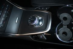 Fahrzeugabbildung Ford S-Max 2,0 EcoBlue Titanium Automatik 7-Sitzer