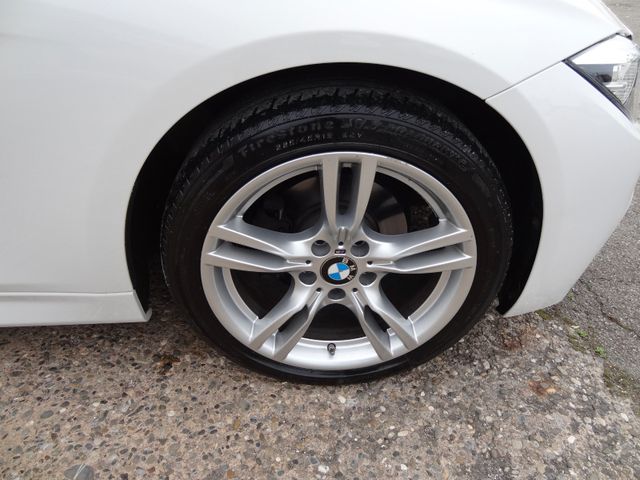 Fahrzeugabbildung BMW 320i xDrive M Sport Shadow/184PS/Navi/Leder/AHK/