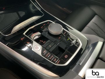 BMW X7 - 11