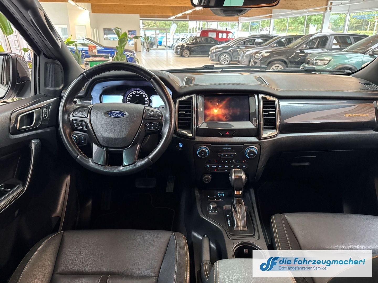 Fahrzeugabbildung Ford Ranger Wildtrak DOKA 212PS 4x4 AHK Navi Leder LE