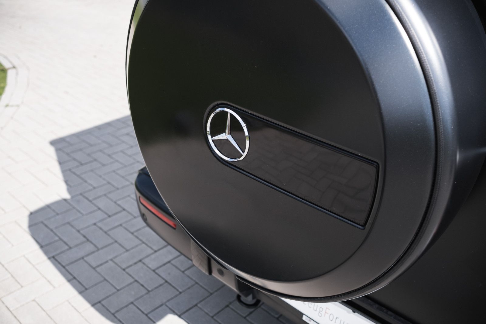 Fahrzeugabbildung Mercedes-Benz G 63 AMG-Burm.-NightPaket-360*-WR-StHz-SD
