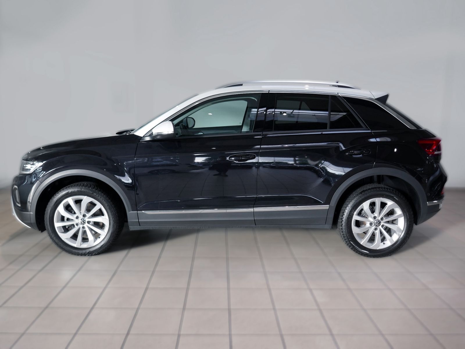 Fahrzeugabbildung Volkswagen T-Roc Style 2.0 TDI DSG | LED RFK ACC Navi