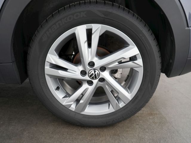 T-Cross R-LINE TSI DSG+AHK+LED MATRIXLICHT+RÜCKF