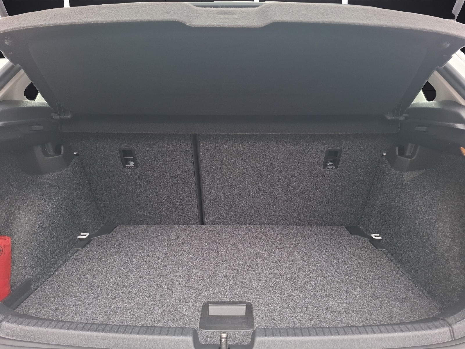 Fahrzeugabbildung Volkswagen Polo TSI Highline Navi Climatronic ACC PDC SH LM