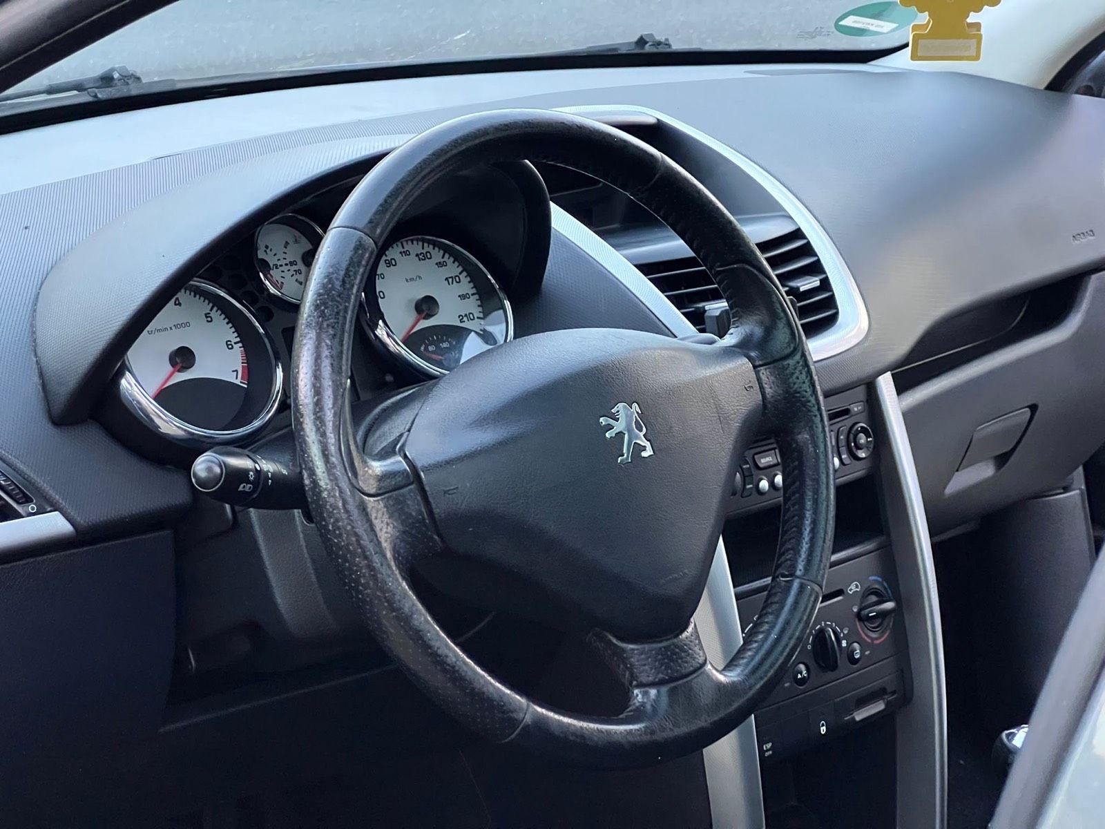 Peugeot 207 2009 — photo 12