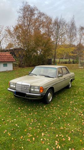 Mercedes-Benz w123-200d