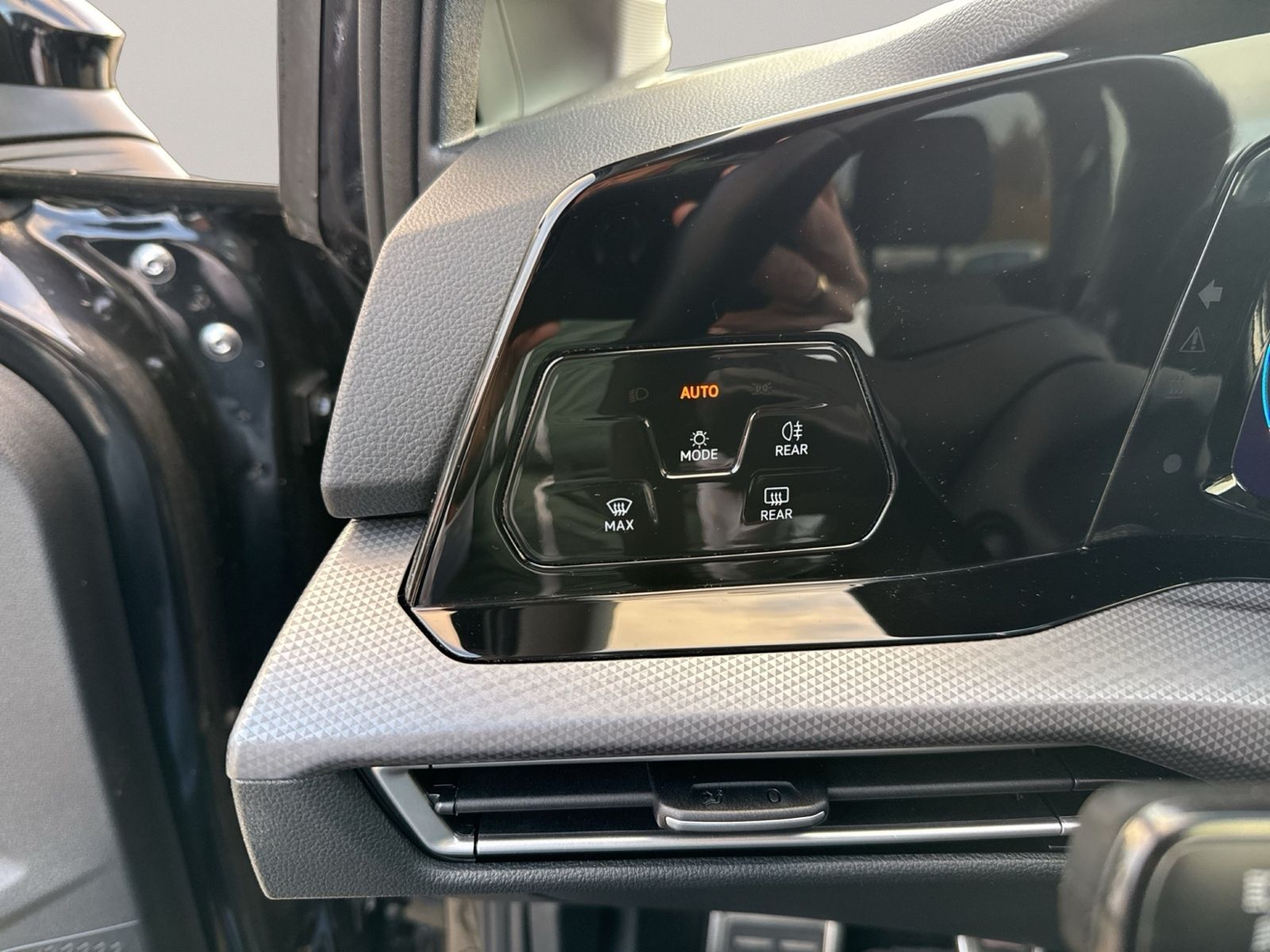 Golf Variant 1.0 TSI Active, LED, Navi, App, Shz