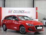Hyundai i30CW 1.6 CRDI YES! / NAVI+KAMERA+APPLE+ANDROID - Hyundai i30: Crdi
