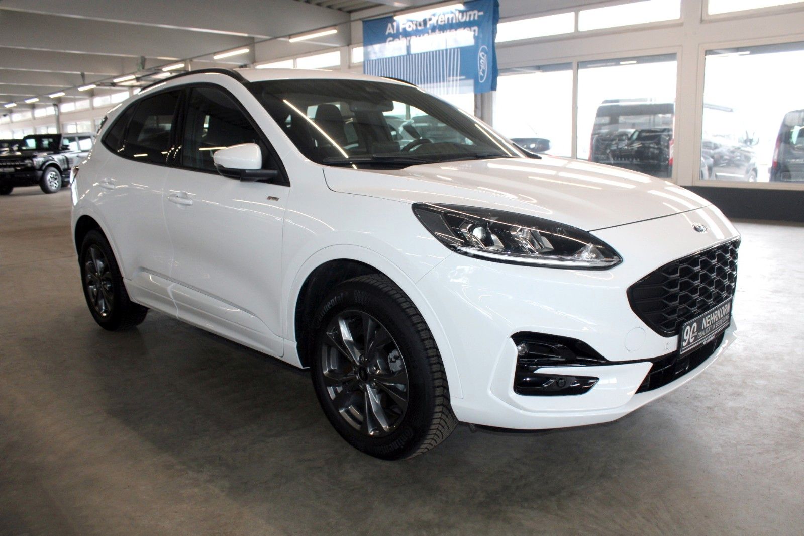 Fahrzeugabbildung Ford Kuga PHEV ST-Line NAVI DAB CAM WinterPaket