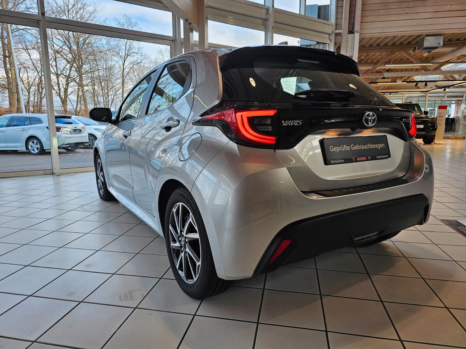 Fahrzeugabbildung Toyota Yaris Hybrid Team Deutschland / Comfort-Paket