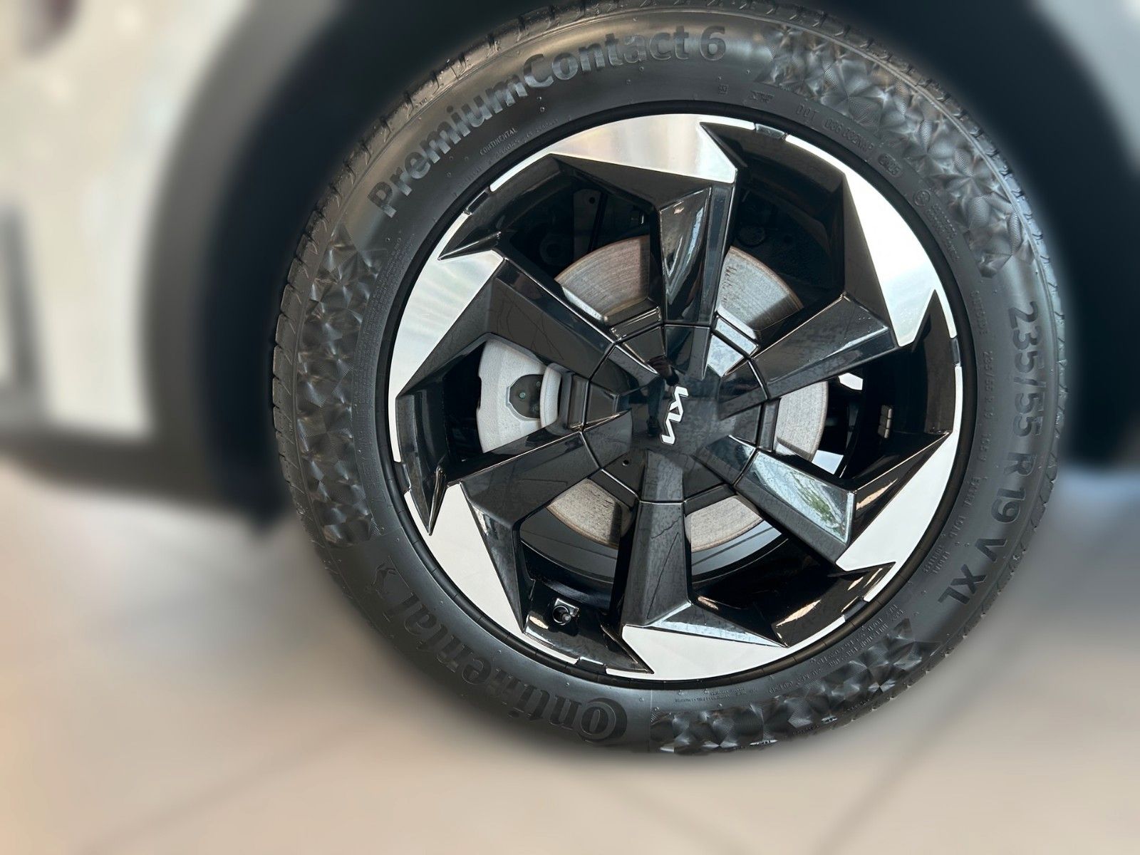 Fahrzeugabbildung Kia SORENTO PE 1.6T PHEV AWD PLAT NAP PR GD
