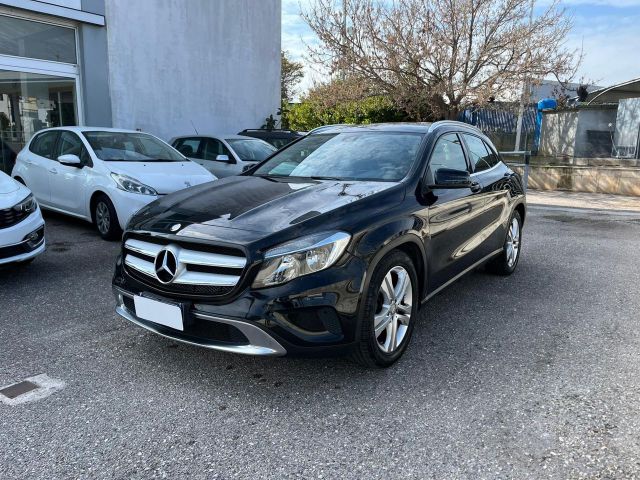 MERCEDES-BENZ Mercedes-benz GLA 180 d Sport