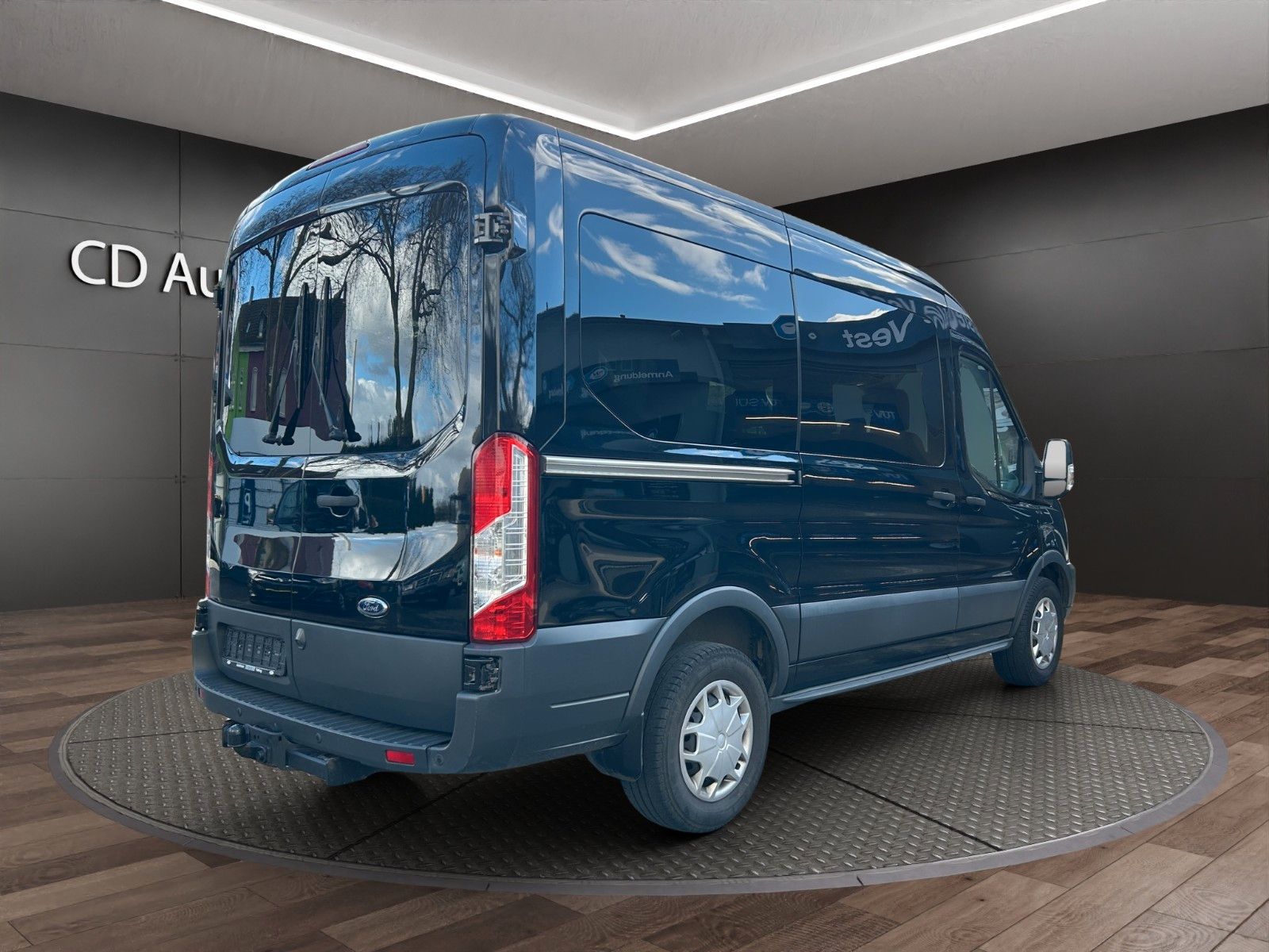 Fahrzeugabbildung Ford Transit 350 L2 Trend 9 Sitzer/Kamara/Automtik/