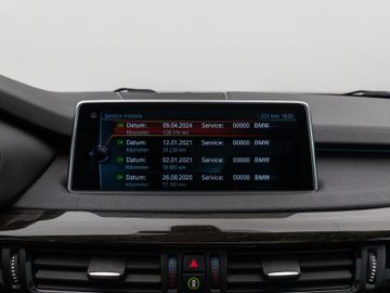 Fahrzeugabbildung BMW X5 xDr 30d M Sport Pano HUD H/K AHK Comfort 20'