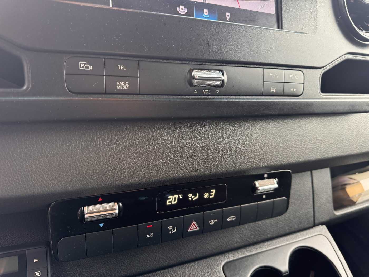 Fahrzeugabbildung Mercedes-Benz Sprinter 516 CDI Werkstatt/Regal AHK3,5to Klima