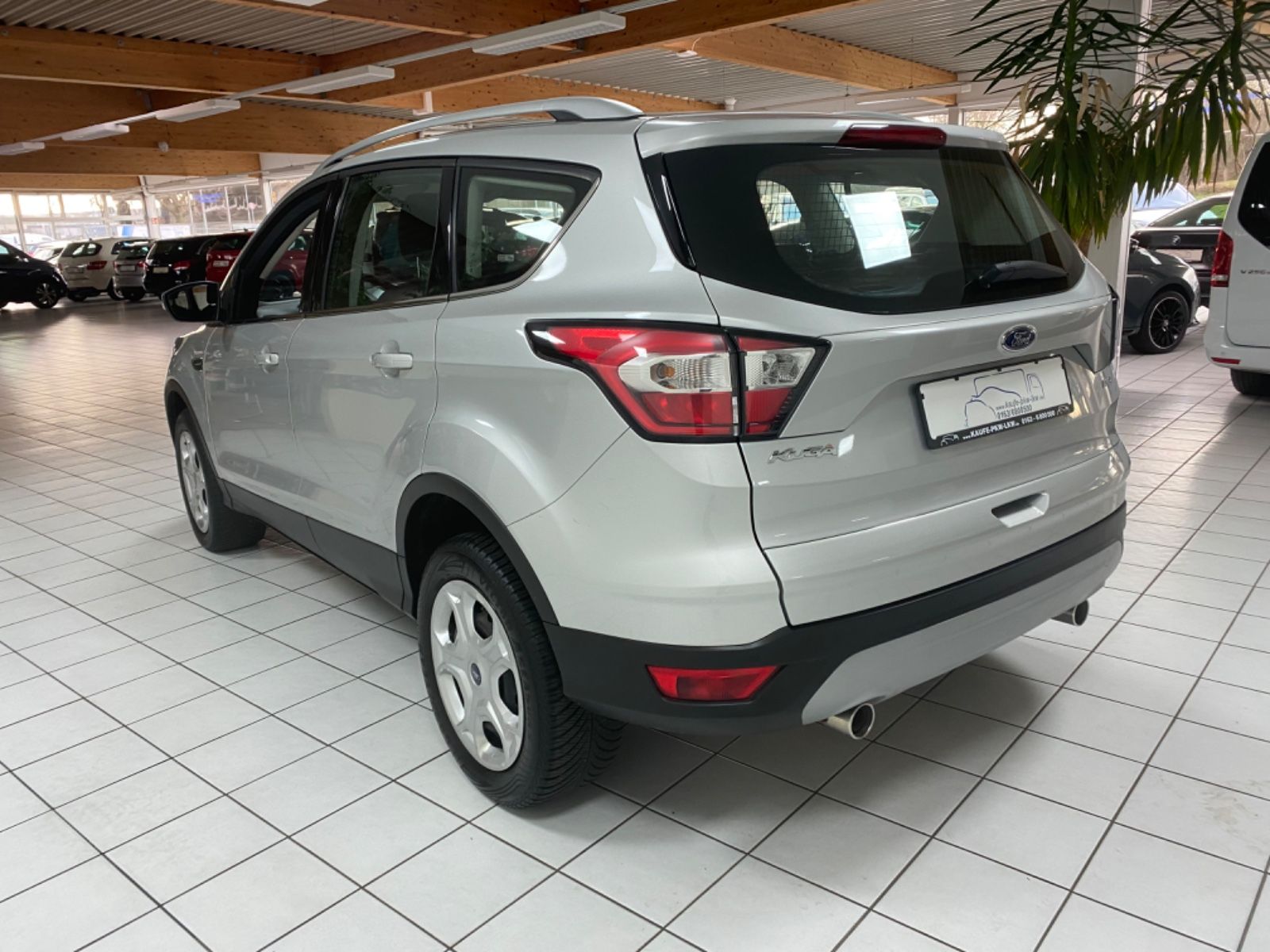 Fahrzeugabbildung Ford Kuga 2,0 TDCi 4x4 Titanium Allrad