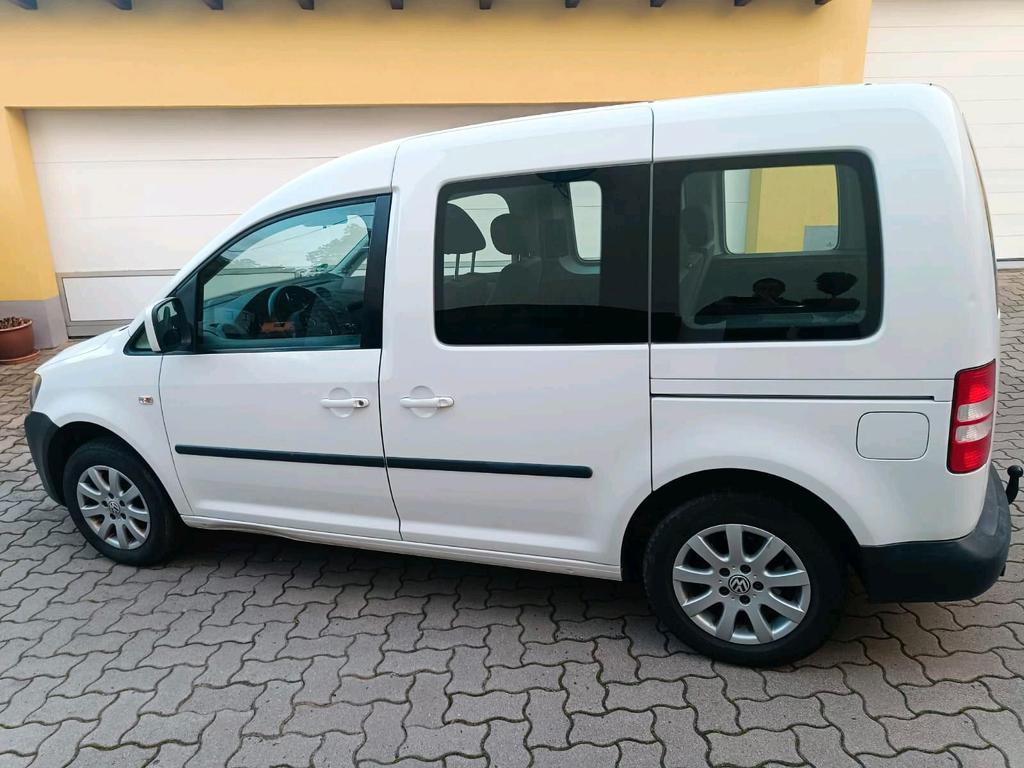 Volkswagen Auto VW Caddy