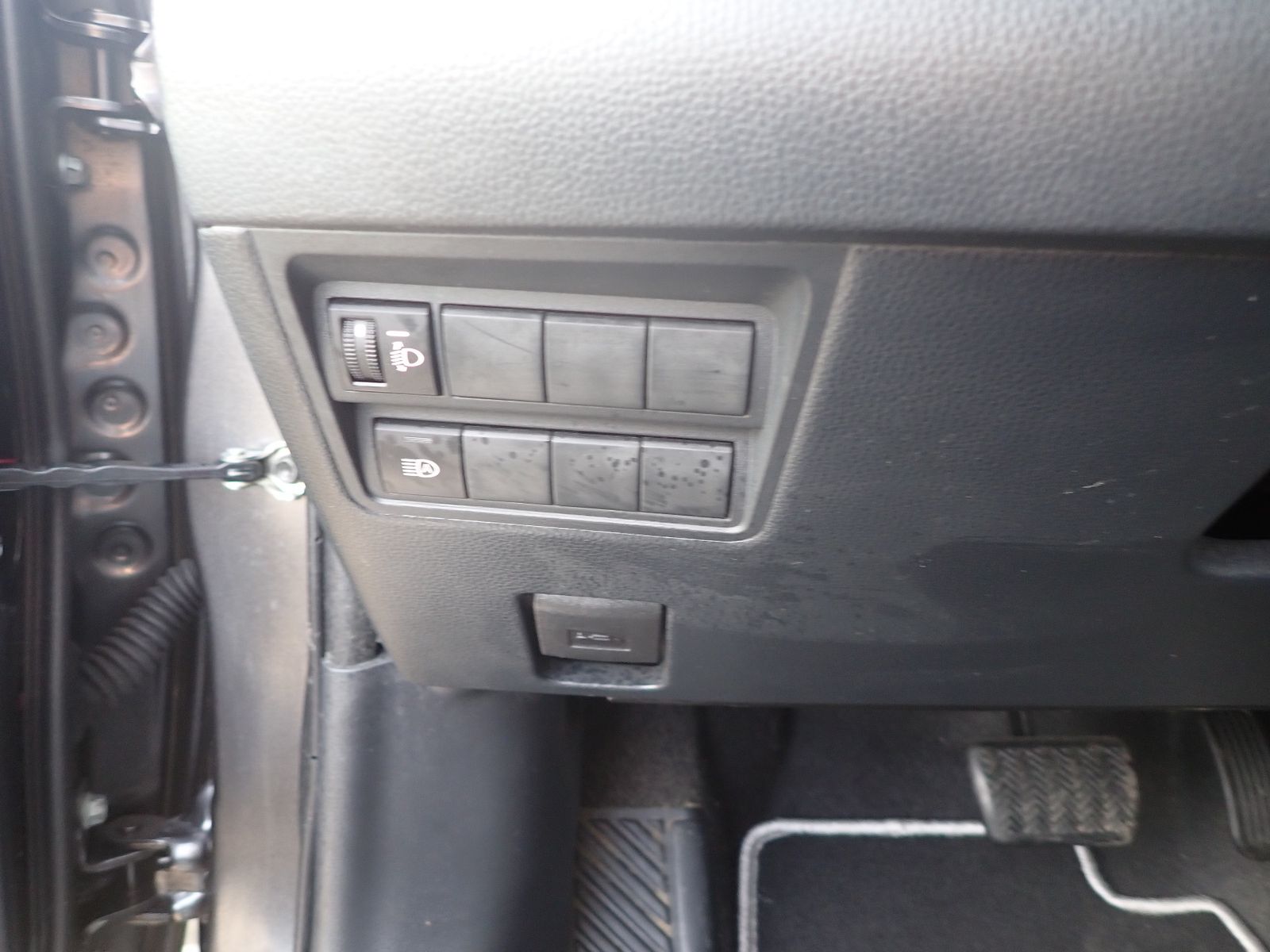 Fahrzeugabbildung Toyota Yaris Hybrid Team Deutschland