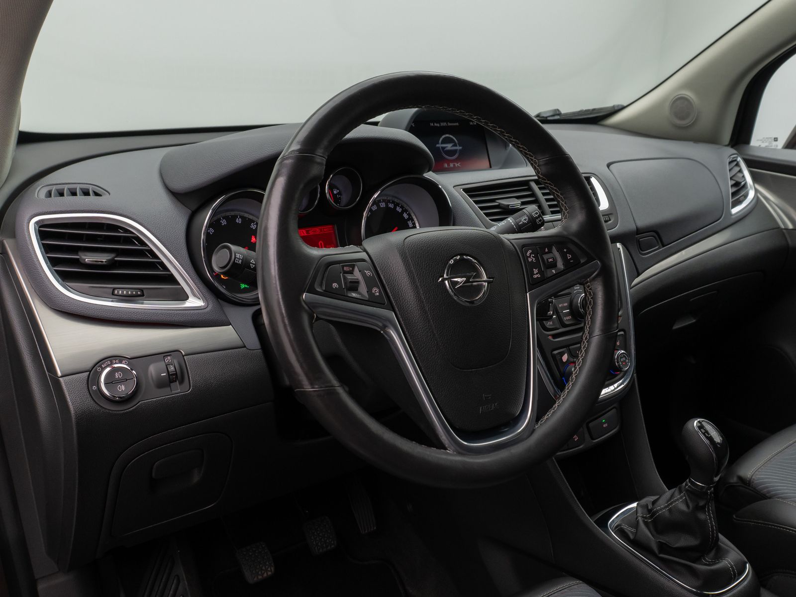 Fahrzeugabbildung Opel Mokka Innovation ecoFlex 4x4 Kamera Navi Bi-Xeno