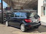 Mercedes-Benz B 200*2.HAND*KLIMA*HU/AU NEU*ALLWETTER*LEDER - Mercedes-Benz B 200 Gebrauchtwagen in Solingen
